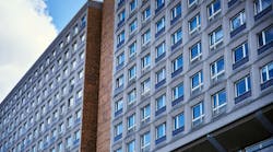 dreamstime_xxl_334290637